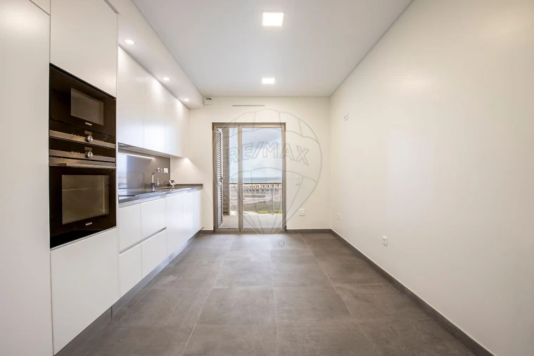 Apartamento T3 para Venda em A dos Cunhados e Maceira Foto 3