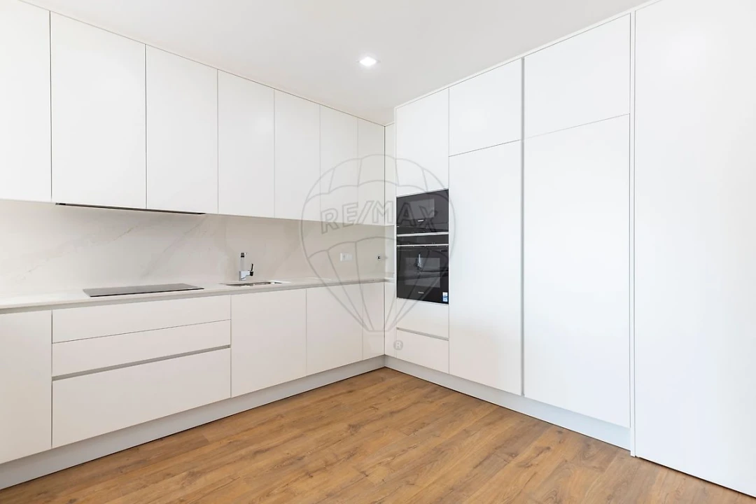 Moradia T3 para Venda em Silveira Foto 6