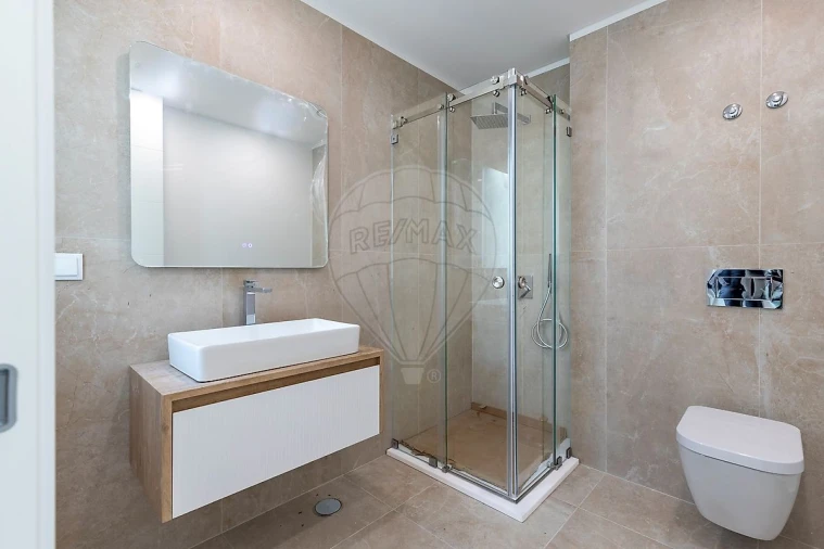 Moradia T3 para Venda em Silveira Foto 26