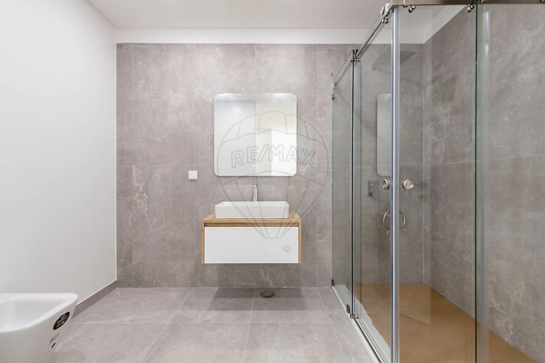 Moradia T3 para Venda em Silveira Foto 15