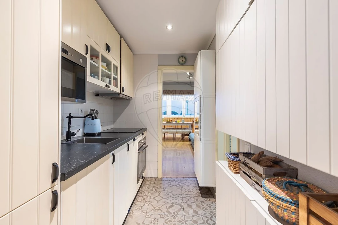 Apartamento T1 para Venda em Cascais e Estoril Foto 6