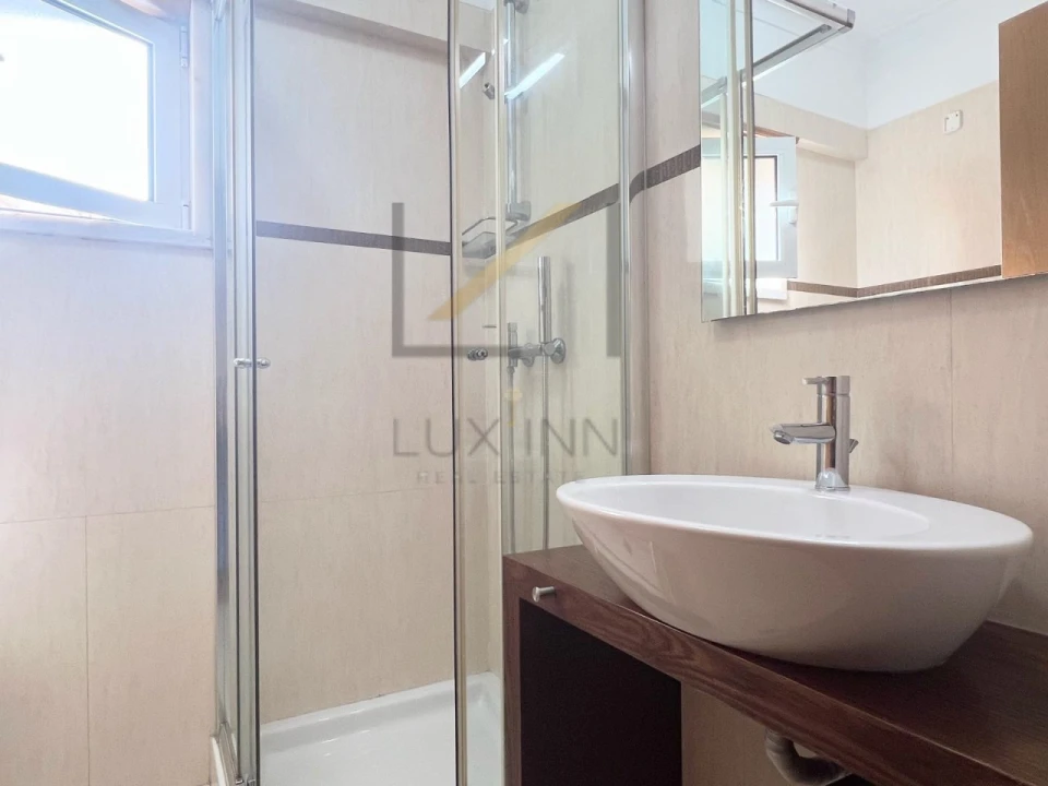 Apartamento T2 para Arrendamento em Carcavelos e Parede Foto 14