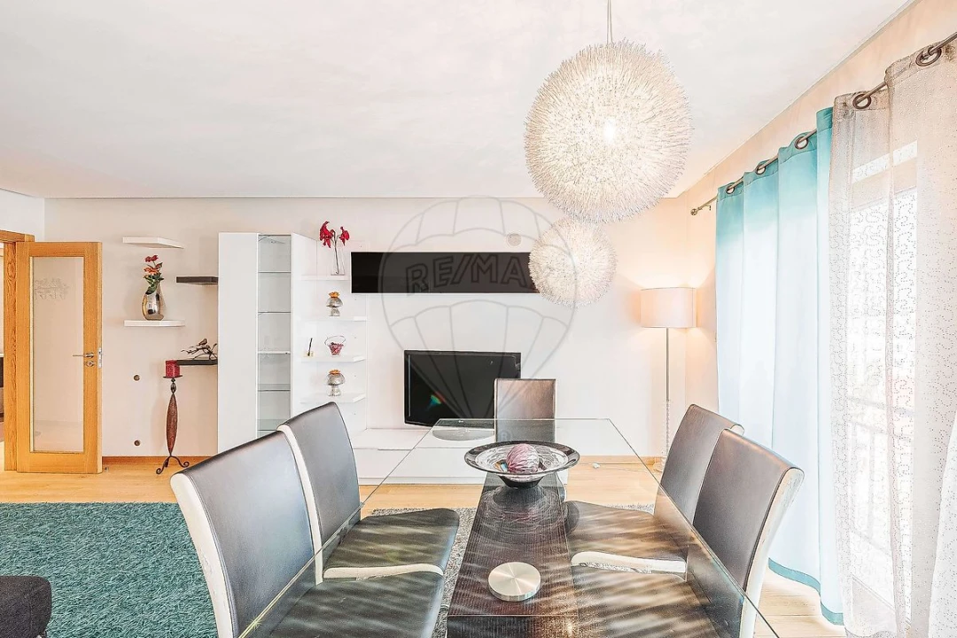 Apartamento T1 para Venda em Águas Livres Foto 4