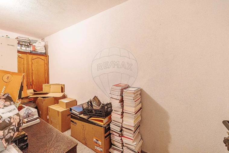 Apartamento T1 para Venda em Águas Livres Foto 23