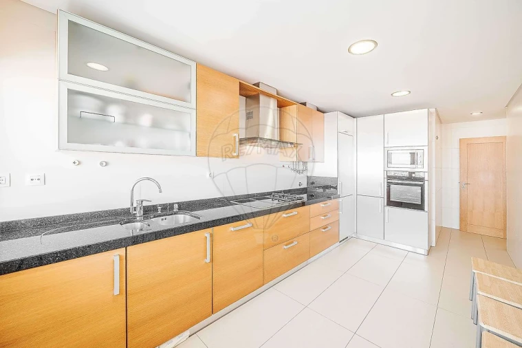 Apartamento T1 para Venda em Águas Livres Foto 14