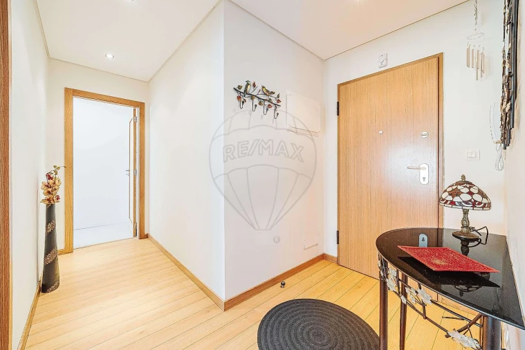 Apartamento T1 para Venda em Águas Livres Foto 7