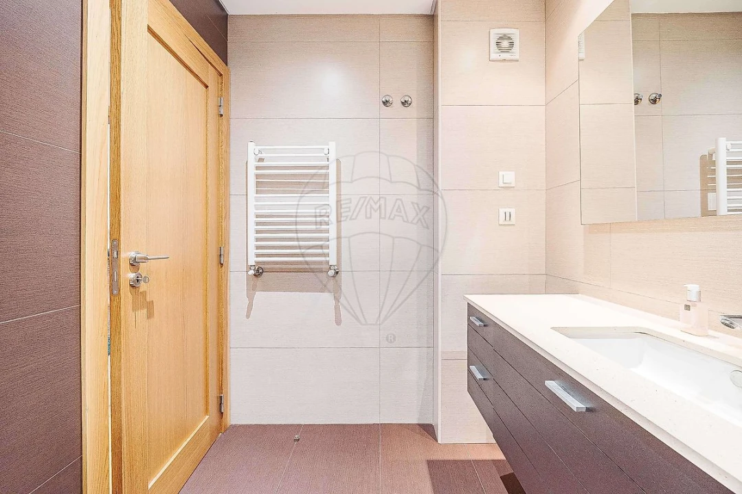 Apartamento T1 para Venda em Águas Livres Foto 22