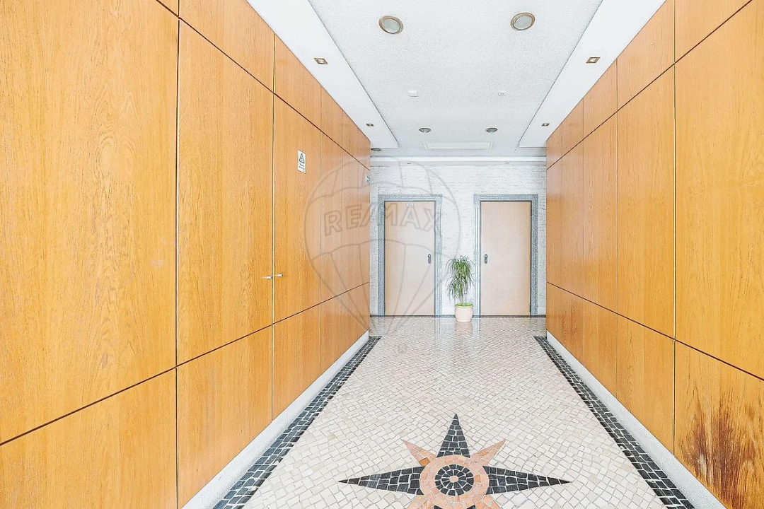 Apartamento T1 para Venda em Águas Livres Foto 27