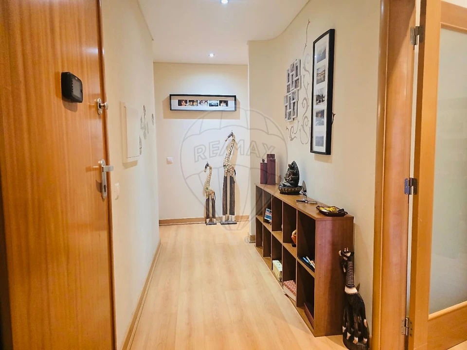 Apartamento T3 para Venda em Arruda dos Vinhos Foto 1