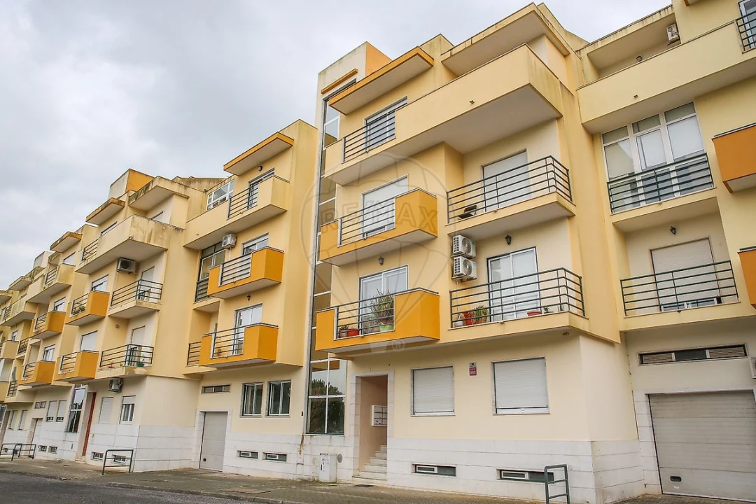 Apartamento T3 para Venda em Arruda dos Vinhos Foto 1