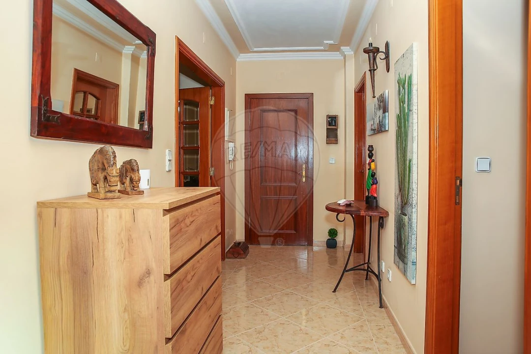 Apartamento T3 para Venda em Arruda dos Vinhos Foto 24