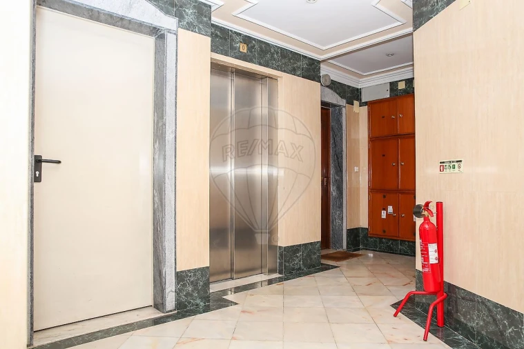 Apartamento T3 para Venda em Arruda dos Vinhos Foto 25