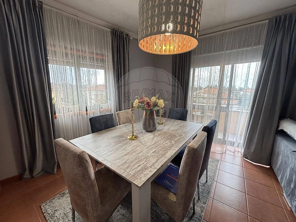 Apartamento T2 para Venda em São João de Ver Foto 4