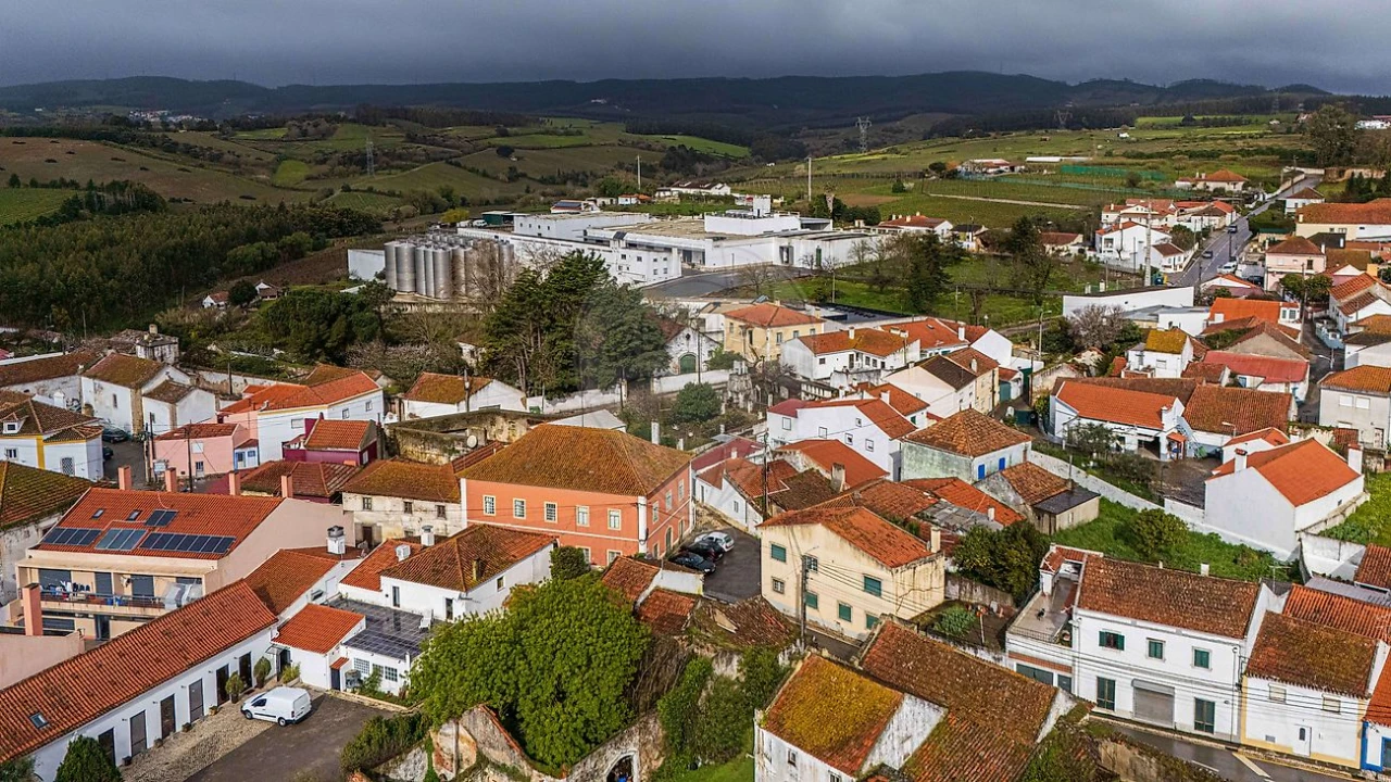 Moradia T2 para Venda em Ventosa Foto 36