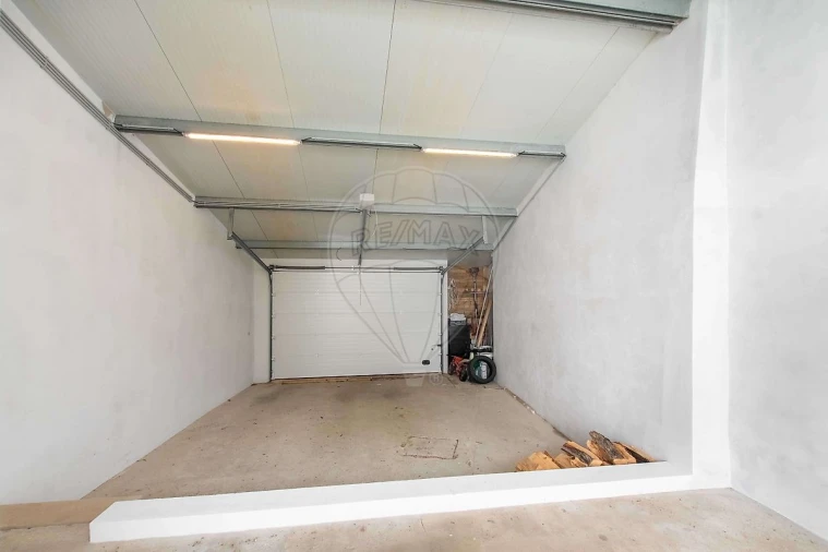 Moradia T2 para Venda em Ventosa Foto 1