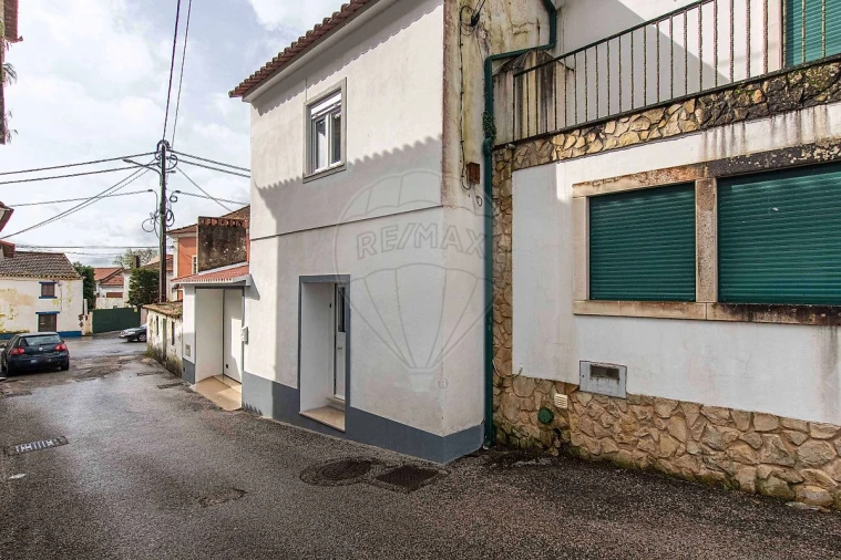 Moradia T2 para Venda em Ventosa Foto 4