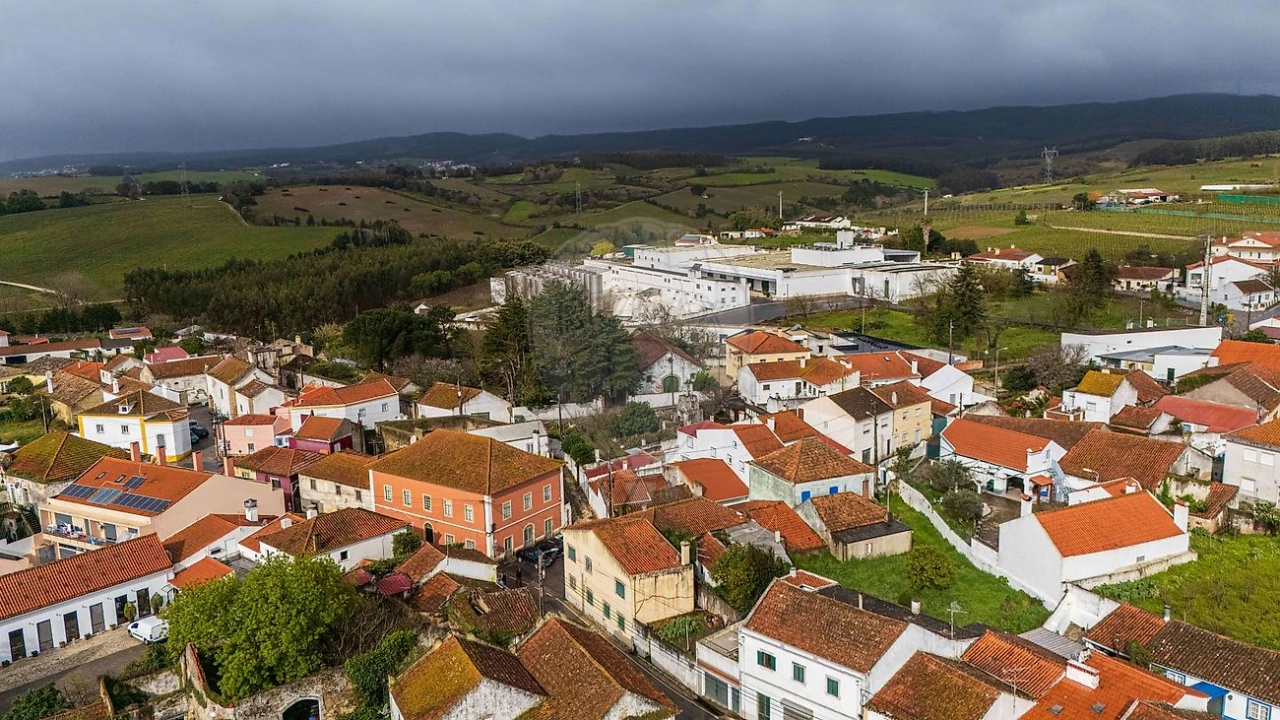 Moradia T2 para Venda em Ventosa Foto 38