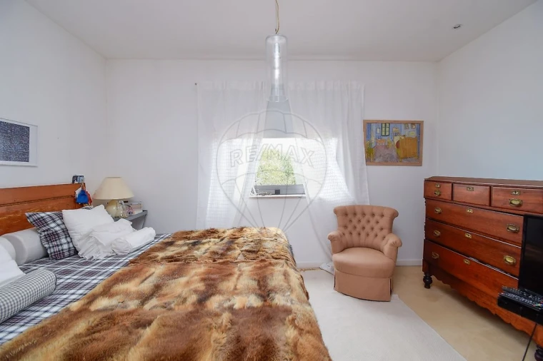 Moradia T2 para Venda em Colares Foto 8