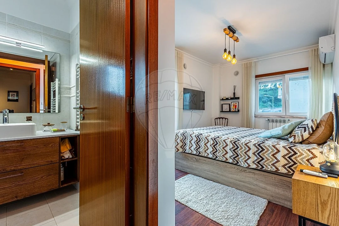 Apartamento T3 para Venda em Azambuja Foto 44