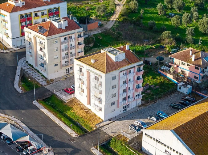 Apartamento T3 para Venda em Azambuja Foto 4