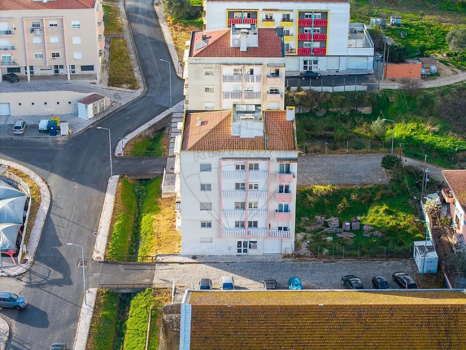 Apartamento T3 para Venda em Azambuja Foto 3