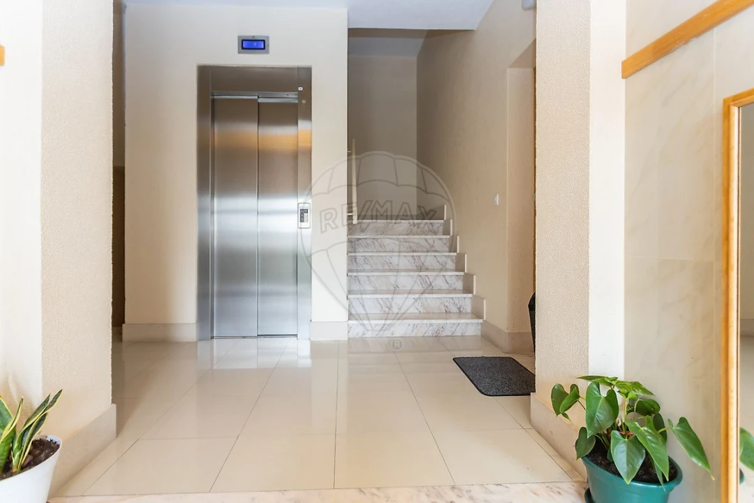 Apartamento T2 para Venda em Pinhal Novo Foto 4