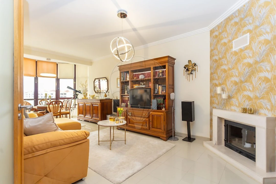 Apartamento T2 para Venda em Pinhal Novo Foto 1