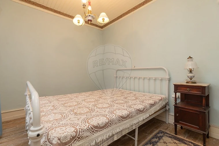 Moradia T2 para Venda em Alvares Foto 15