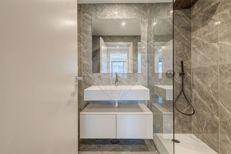 Apartamento T2 para Venda em Santa Marinha e São Pedro da Afurada Foto 26