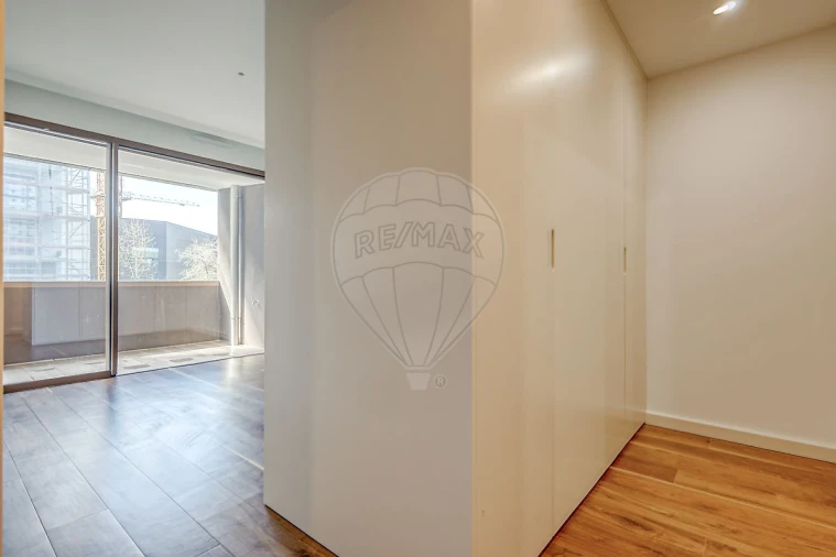 Apartamento T2 para Venda em Santa Marinha e São Pedro da Afurada Foto 4