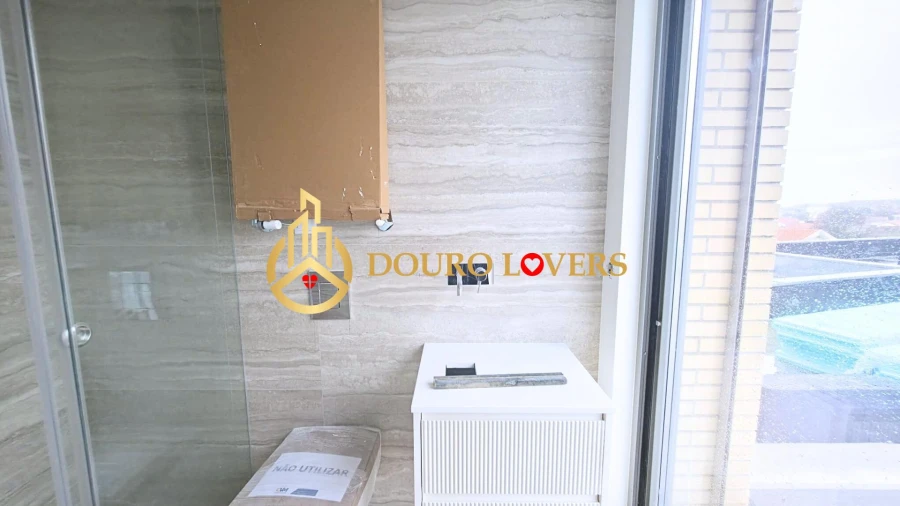 Apartamento T2 para Venda em São Felix da Marinha Foto 11