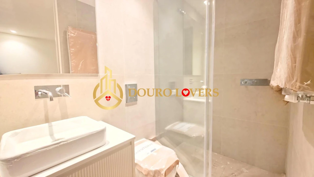 Apartamento T3 para Venda em São Felix da Marinha Foto 18