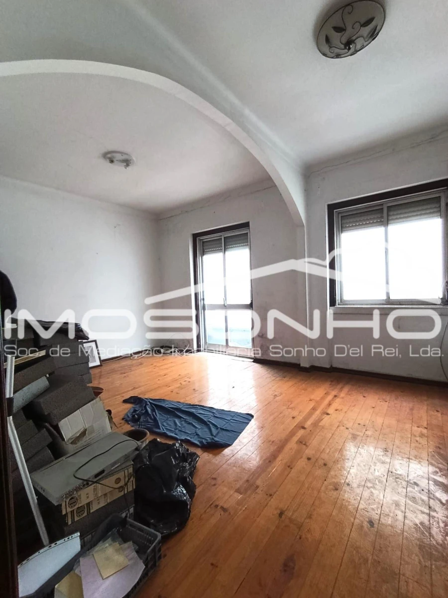 Apartamento T2 para Venda em Leiria, Pousos, Barreira e Cortes Foto 3