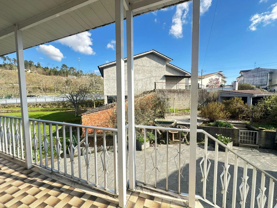 Moradia T3 para Venda em Orgens Foto 30