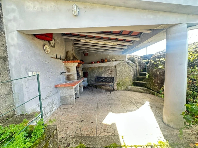 Moradia T3 para Venda em Orgens Foto 26