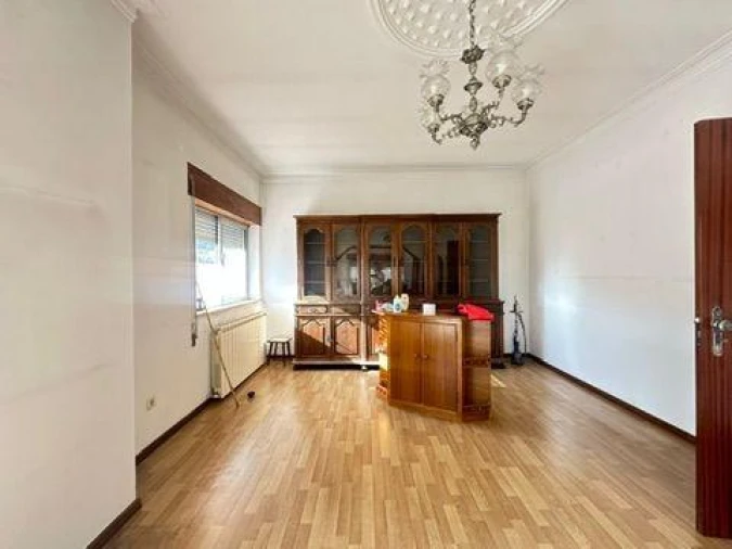 Moradia T3 para Venda em Orgens Foto 6