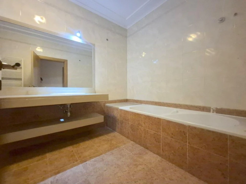 Apartamento T2 para Venda em Vila Franca de Xira Foto 4