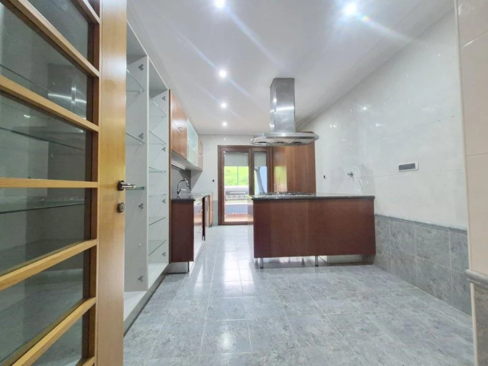 Apartamento T2 para Venda em Vila Franca de Xira Foto 8