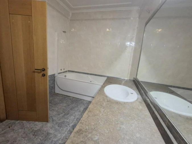 Apartamento T2 para Venda em Vila Franca de Xira Foto 21