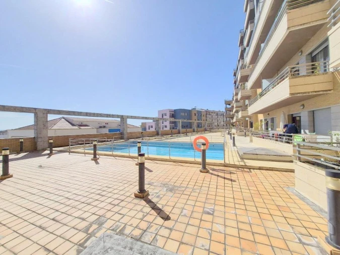 Apartamento T2 para Venda em Vila Franca de Xira Foto 3
