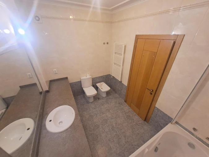 Apartamento T2 para Venda em Vila Franca de Xira Foto 36