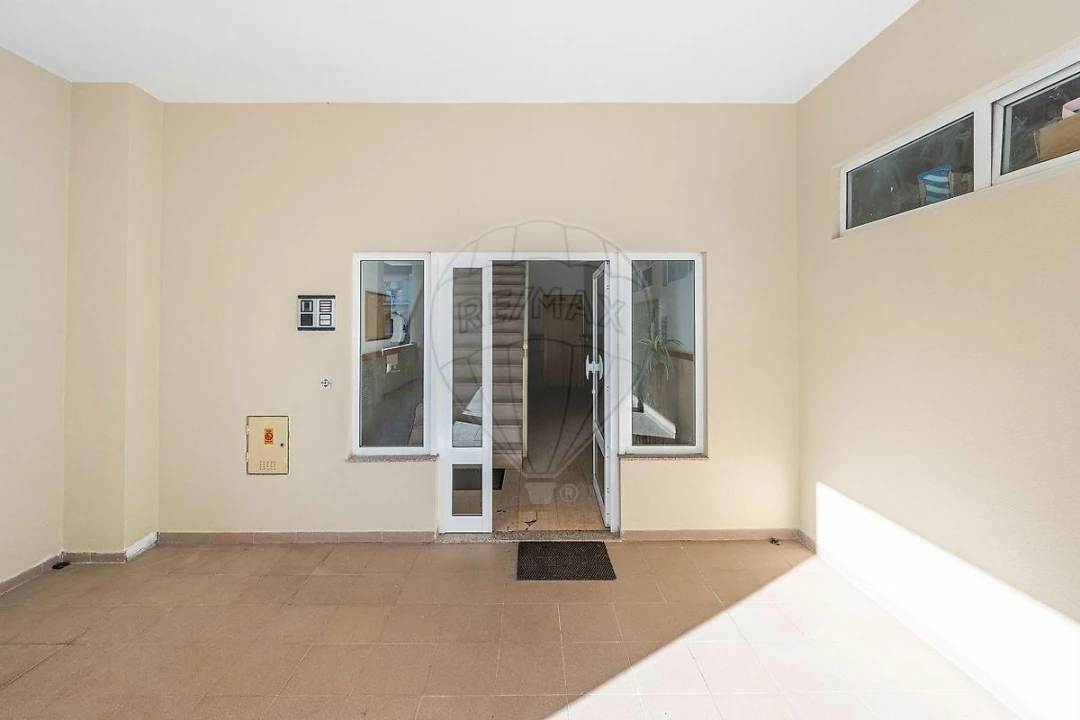 Apartamento T3 para Venda em Ponte Foto 3