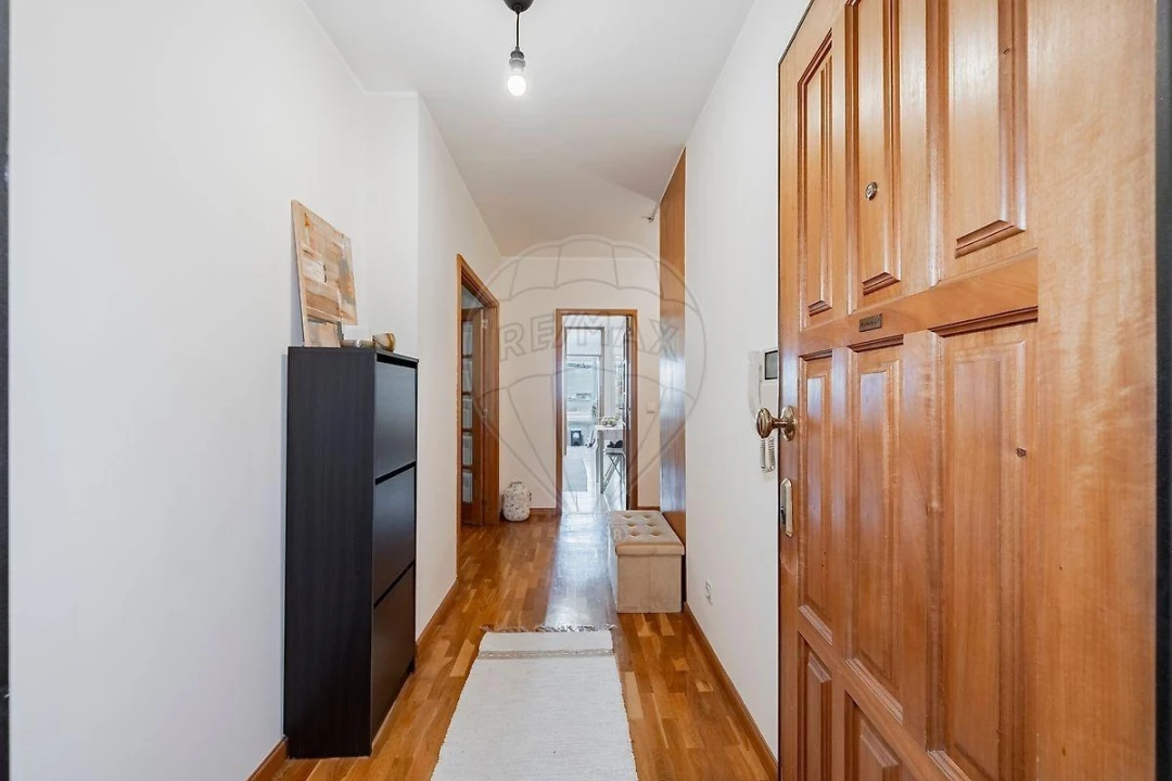 Apartamento T1 para Venda em Paranhos Foto 11