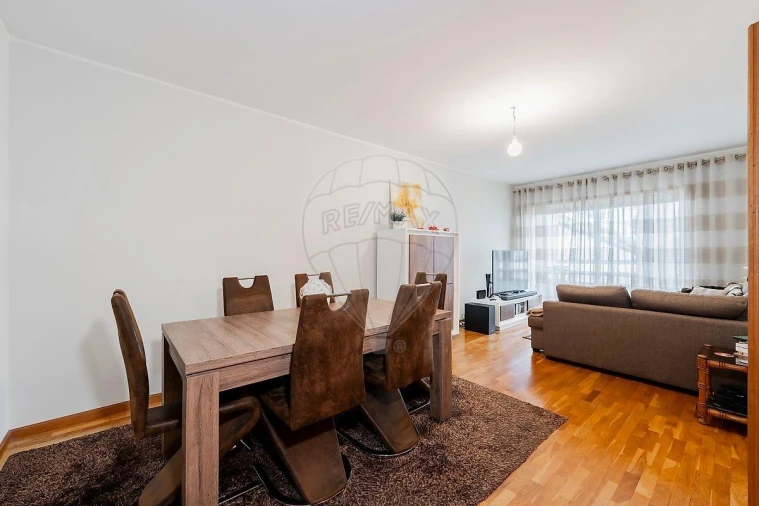 Apartamento T1 para Venda em Paranhos Foto 14