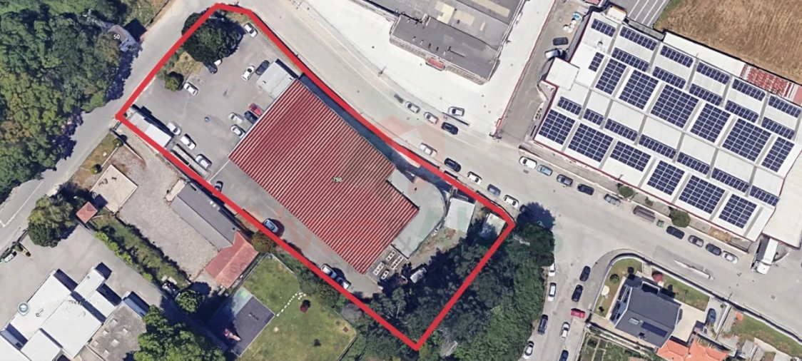 Armazém para Venda em Mafamude e Vilar do Paraíso Foto 1