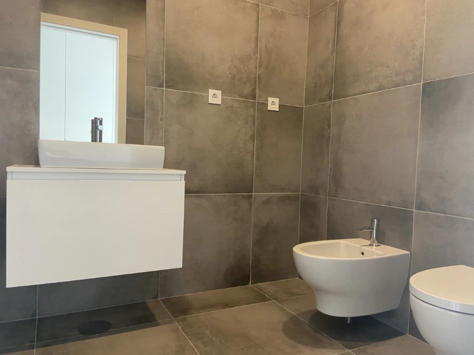 Apartamento T1 para Venda em Pedrouços Foto 5