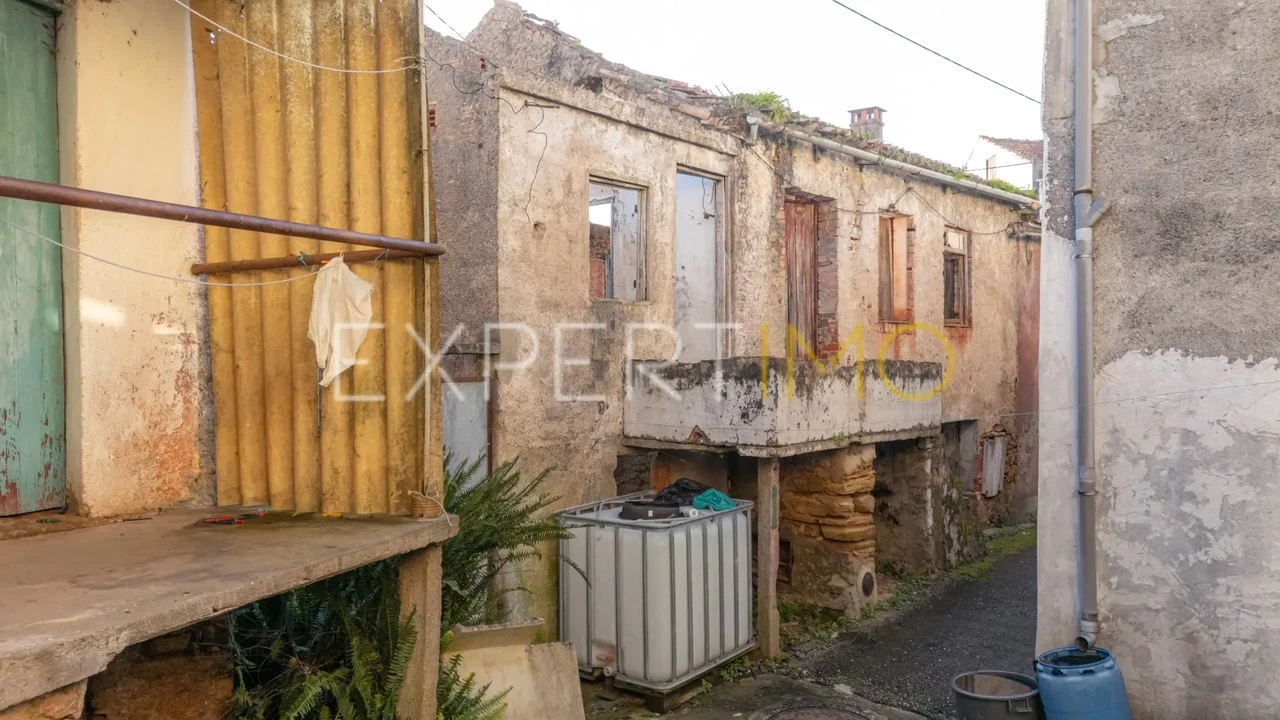 Moradia T3 para Venda em Almalagues Foto 2