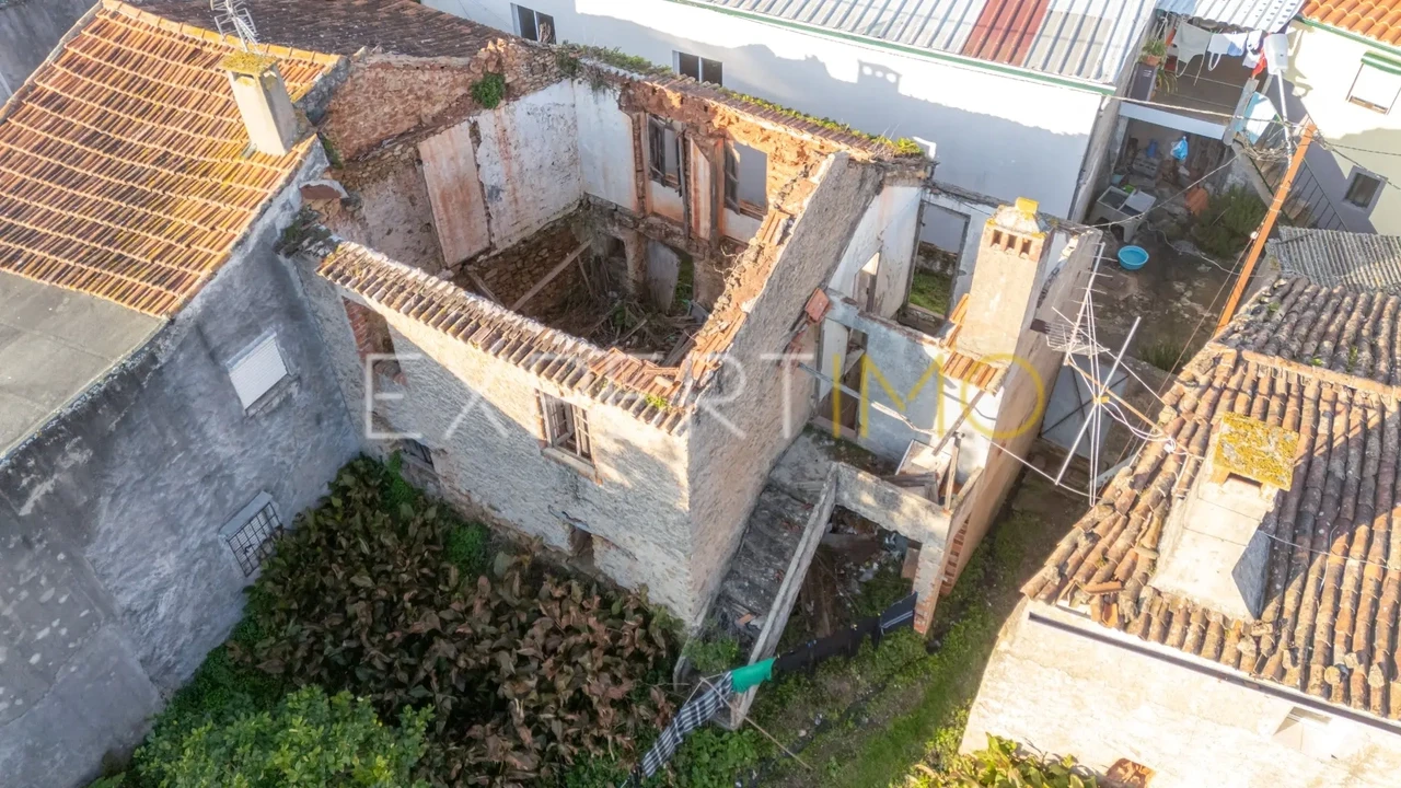 Moradia T3 para Venda em Almalagues Foto 5