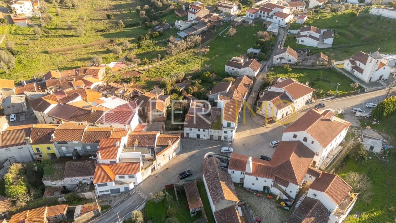 Moradia T3 para Venda em Almalagues Foto 9