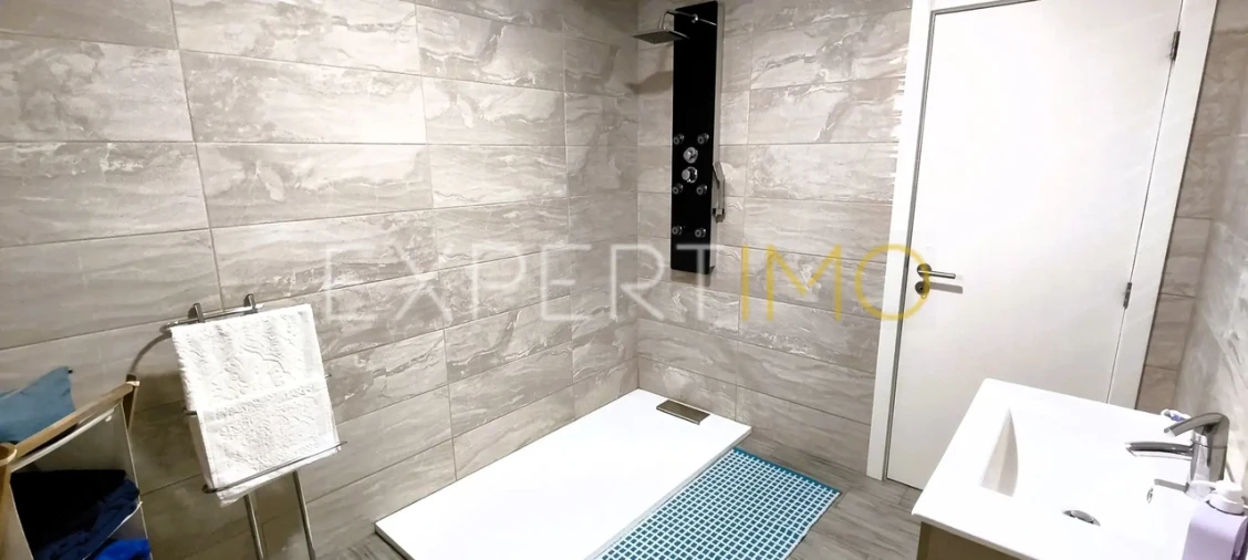 Apartamento T4 para Venda em Sé, Santa Maria e Meixedo Foto 4